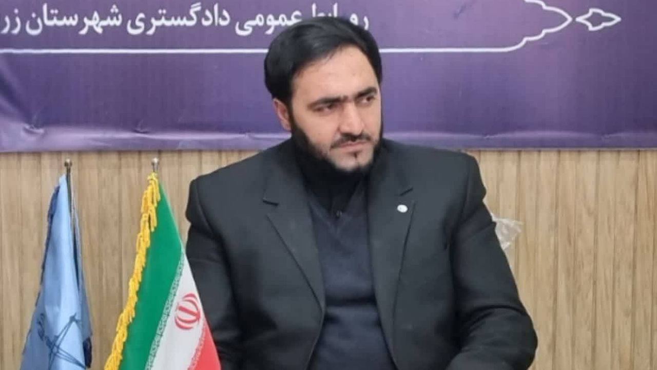اصلاح نقاط حادثه خیز در محورهای مواصلاتی منتهی به زرند
