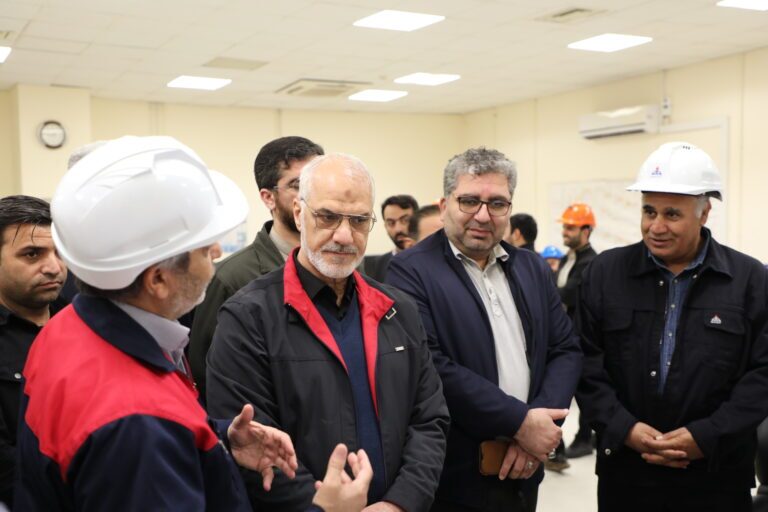 بهره‌برداری از تاسیسات نفتی سپهر و جفیر با ظرفیت ۵۵ هزار بشکه در روز 