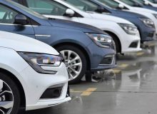 تارا هم قیمت ۸۶ راس گوسفند شد! /خبری از واردات خودرو نیست