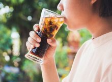 نوجوانان نوشابه انرژی زا نخورند