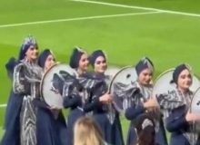 چون این زنان حجاب دارند انجام حرکات موزون مهم نیست؟