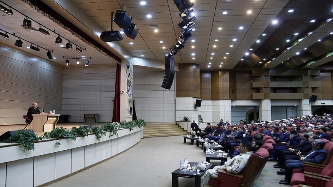 ایام انتخابات صحنه‌ای برای قدرت نمایی ملت ایران است