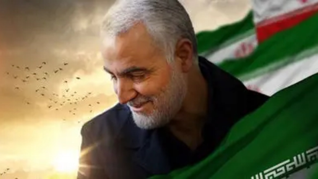 بانگ الله اکبر حاج قاسم در شب ۲۲ بهمن + فیلم