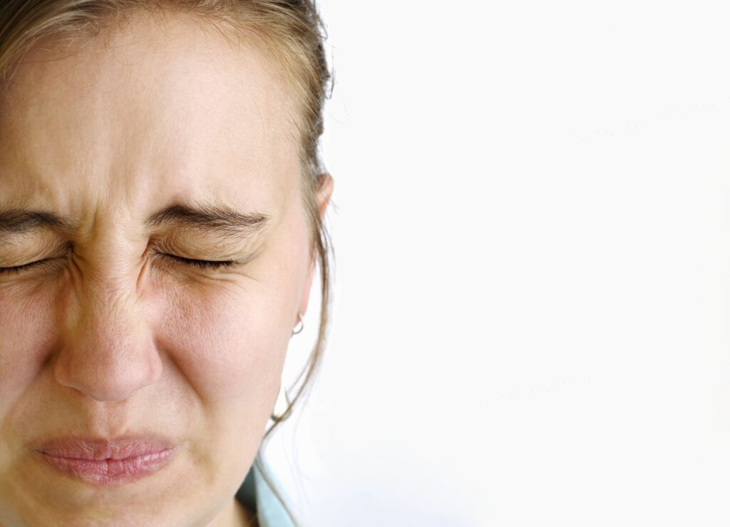 تلخی دهان از چیست؟ | سایت انتخاب