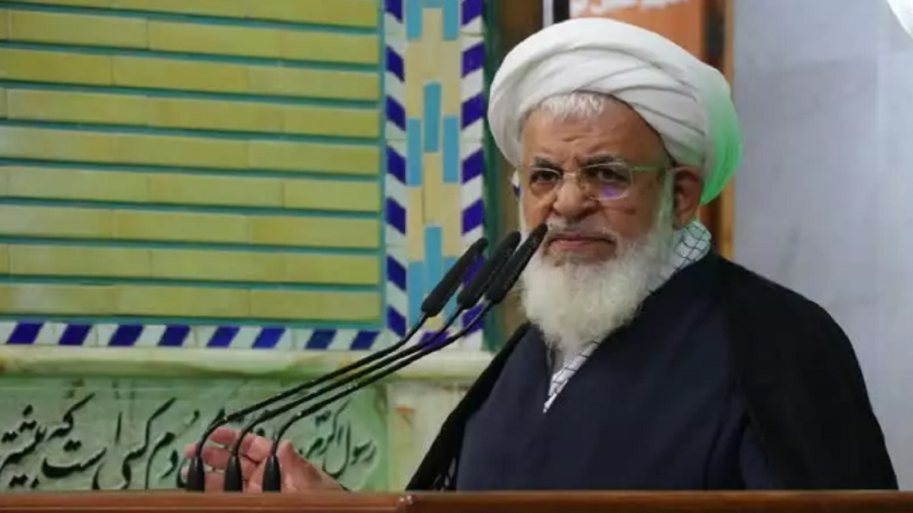 حضور در انتخابات یک تکلیف الهی و واجب شرعی است