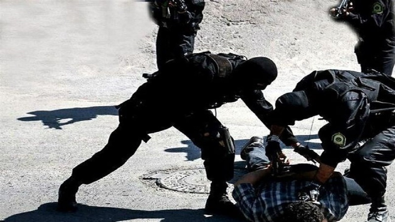 دستگیری سارق مسلح و کشف ۱۴ فقره سرقت مسلحانه در زابل
