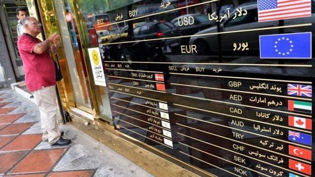 دلار وارد کانال جدید قیمتی شد/ مرز مقاومتی دلار شکست