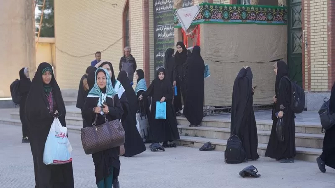 عزیمت دانشجویان دختر دانشگاههای استان به مناطق عملیاتی
