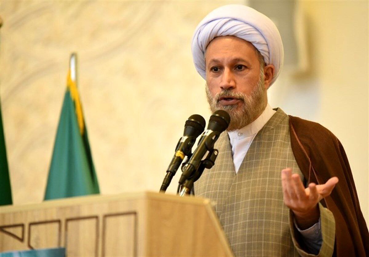 عقب افتادگی دانشگاه‌های ما به خاطر مبنا قرار ندادن تفکرات رهبری است