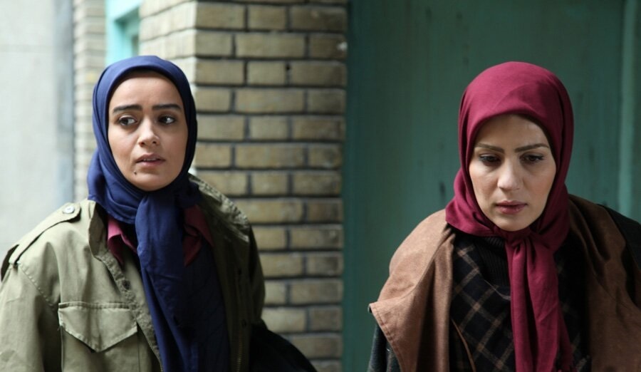 لباس مجاهدین خلق بر تن الهام چرخنده