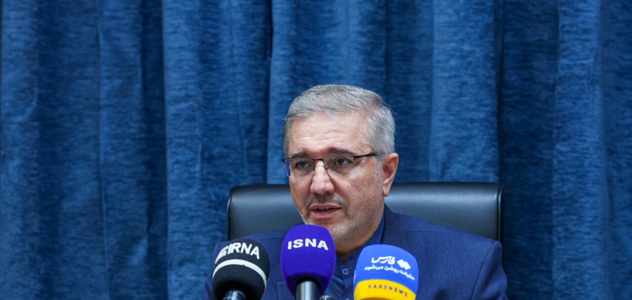 مجلس حداقل ۴۰۰همت هزینه‌های بودجه را اضافه کرد/ مصوبات نمایندگان موجب کسری می‌شود / زمان پرداخت عیدی کارکنان
