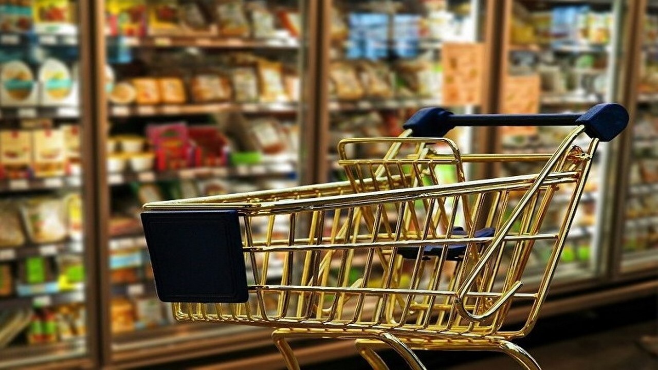مشکلی در تامین کالا‌های اساسی در ایلام وجود ندارد