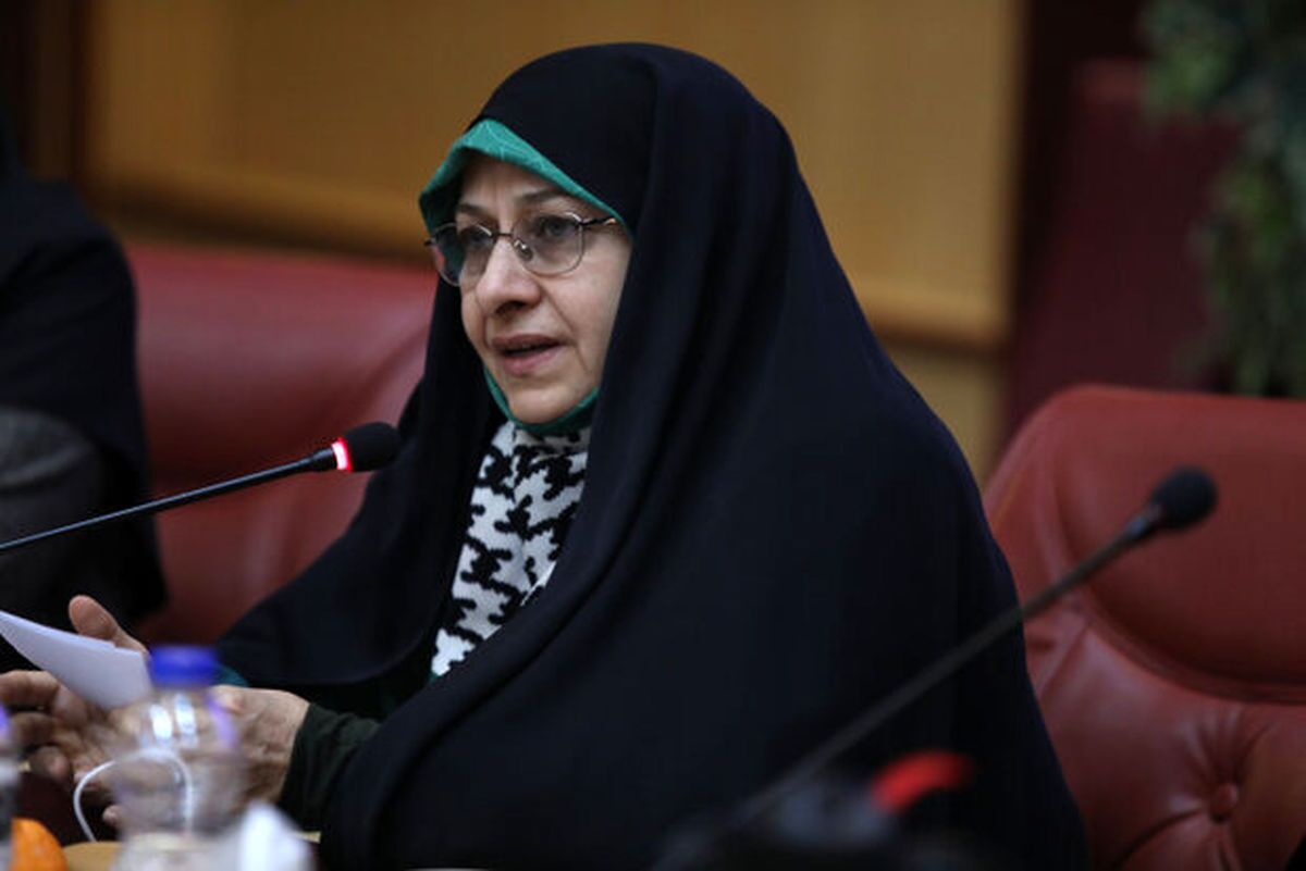 معاون زنان ریاست جمهوری: ۱۷۰۰ زن برای انتخابات مجلس ثبت‌نام کردند / امیدواریم مردم عزیز در رای دادن، توجه بیشتری به نامزد‌های زن داشته باشند