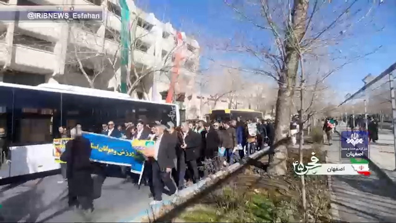 وفاداری ورزشکاران اصفهانی به انقلاب اسلامی + فیلم