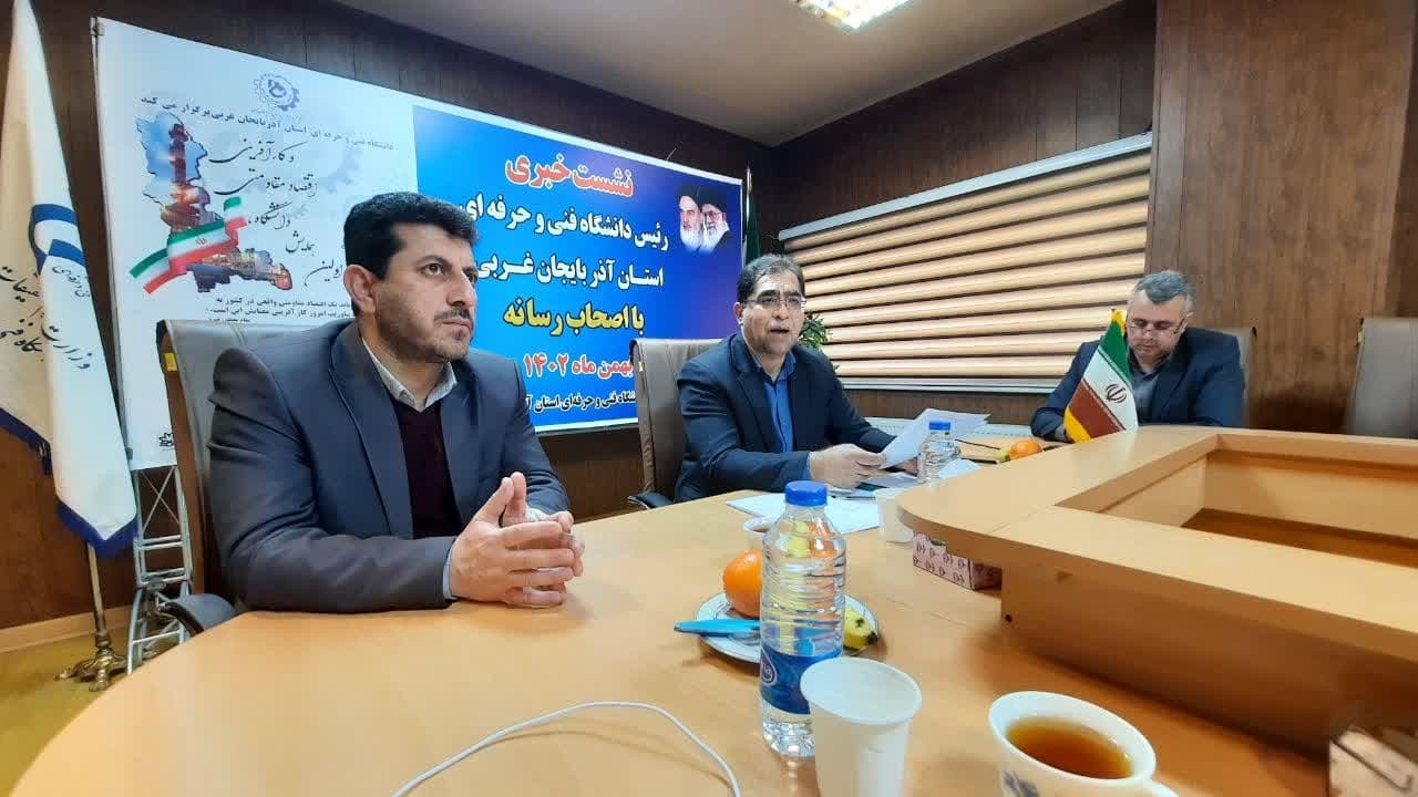 ۷۰ درصد دروس دانشگاه فنی و حرفه‌ای کارگاهی است