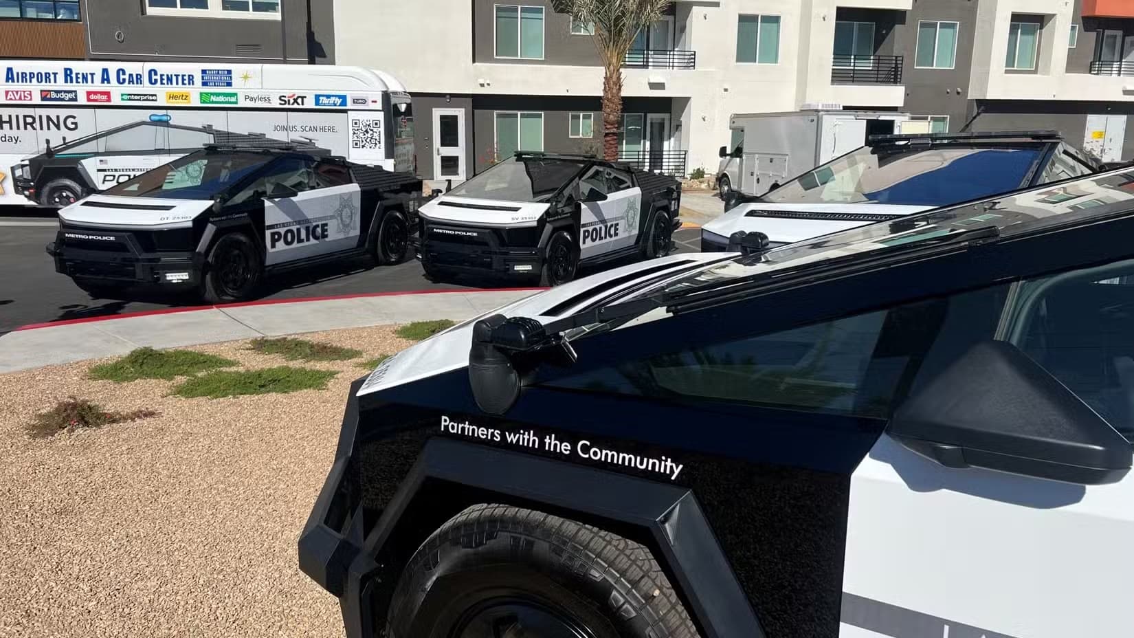 اداره پلیس لاس‌وگاس به خودروهای برقی سایبرتراک مجهز شد - لینک ۳۶۵