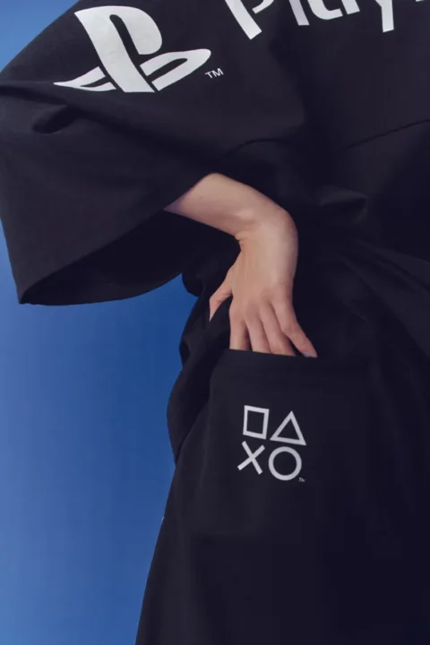 بازیگر Silent Hill f مدل شد؛ رونمایی از کلکسیون لباس‌های جدید پلی استیشن - لینک ۳۶۵