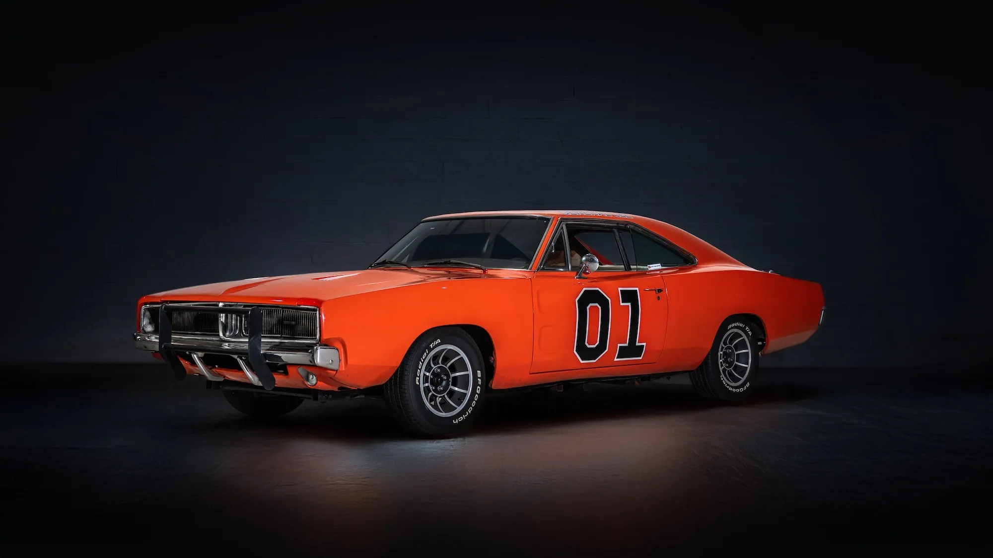 خودروهای معروف هالیوود برای فروش؛ از بت‌موبیل تا موستانگ جان ویک - دیجینوی