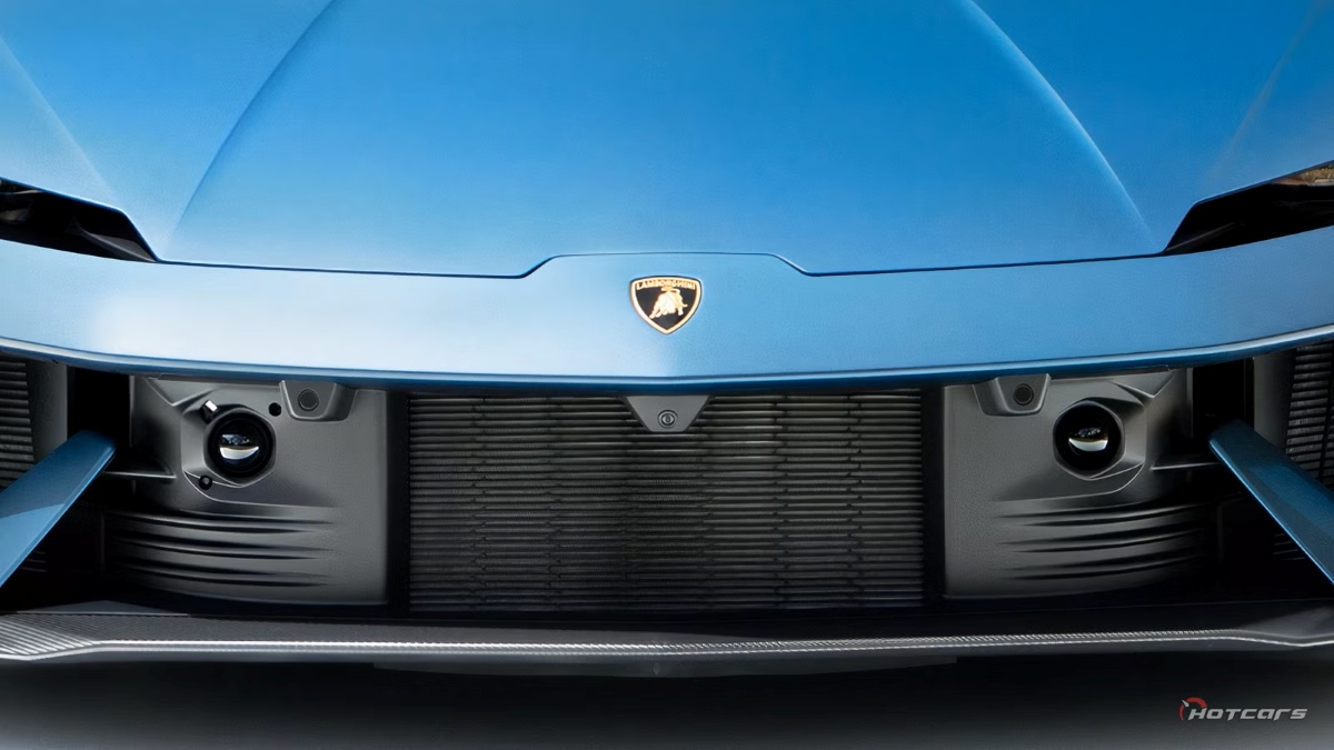مردی سعی کرد سایت Lambo.com را ۷۵ میلیون دلار بفروشد، اما مفت از دستش داد - دیجینوی