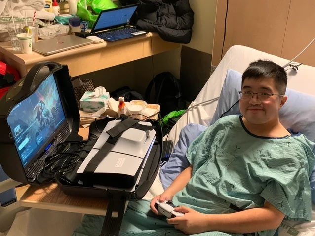 واکنش احساسی سازندگان Doom به طرفداری که روزهای آخر عمرش را با بازی می‌گذراند | لینک ۳۶۵