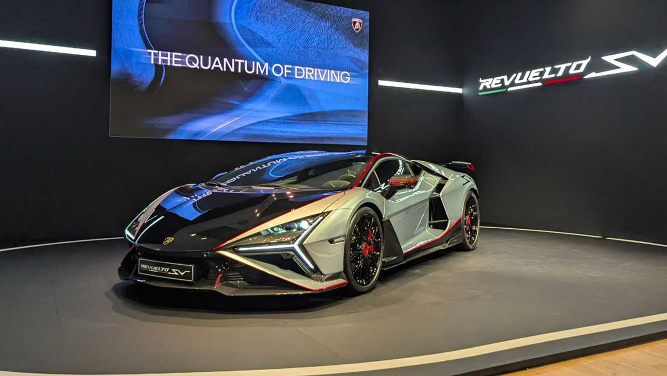 قدرتمندترین سوپرکار لامبورگینی حالا به نسخه Super Veloce ارتقا یافته است | لینک ۳۶۵