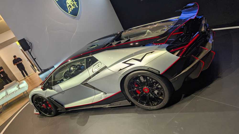 قدرتمندترین سوپرکار لامبورگینی حالا به نسخه Super Veloce ارتقا یافته است | لینک ۳۶۵