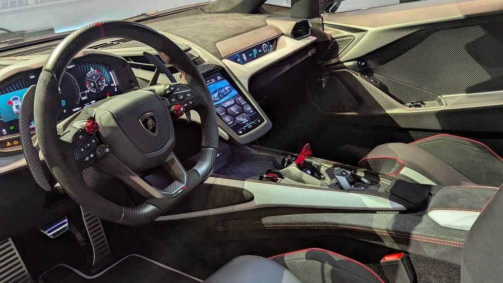 قدرتمندترین سوپرکار لامبورگینی حالا به نسخه Super Veloce ارتقا یافته است | لینک ۳۶۵