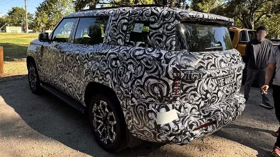 شاسی‌بلند Mitsubishi Pajero 2027 هفته آینده معرفی می‌شود؛ آنچه تاکنون درباره آن می‌دانیم | لینک ۳۶۵
