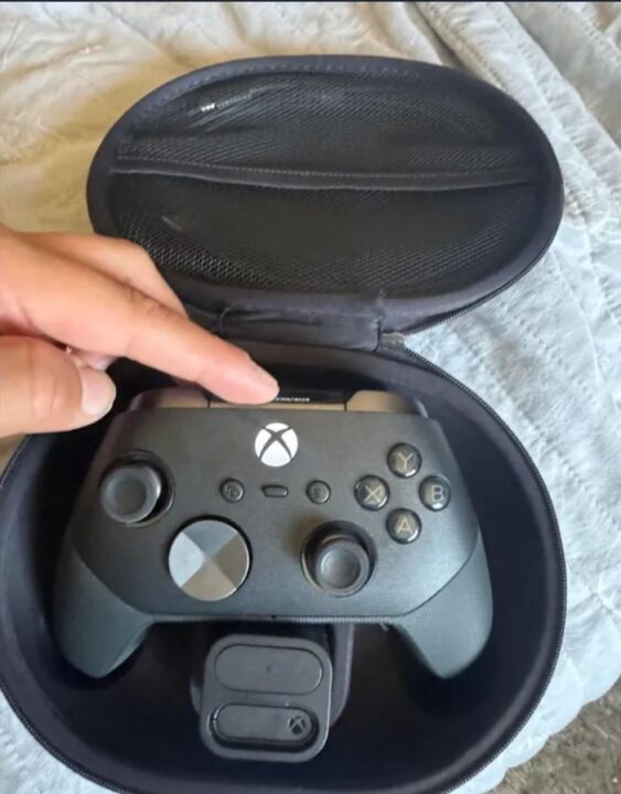 تصاویری از نمونه اولیه کنترلر Xbox Elite Series 3 فاش شدند | لینک ۳۶۵