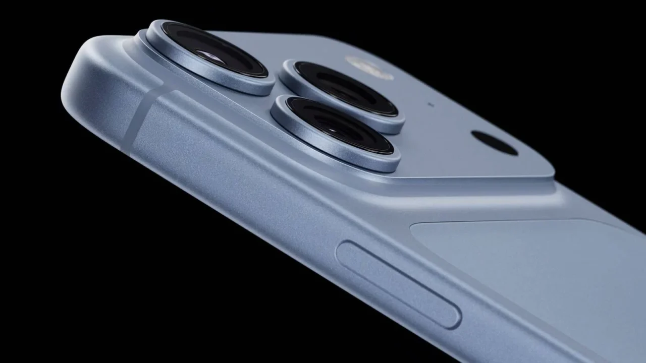 glacier-blue-iphone-18-pro اپل از عرضه آیفون ۱۸ پرو در چهار رنگ جدید خبر داد؛ سرانجام قیمت مشخص شد | لینک ۳۶۵