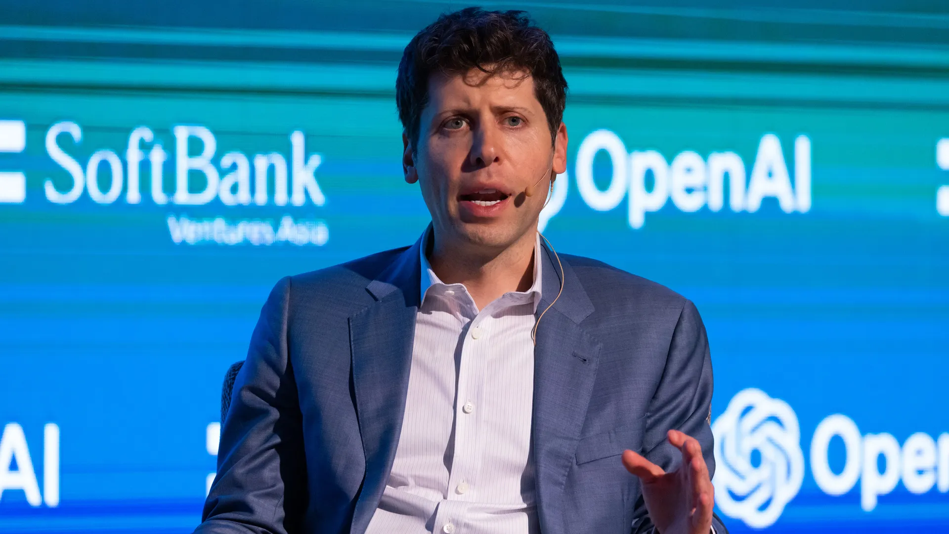 مدیرعامل OpenAI: خوابیدن رم در رایانه‌های شخصی، هدررفت منابع جهانی است